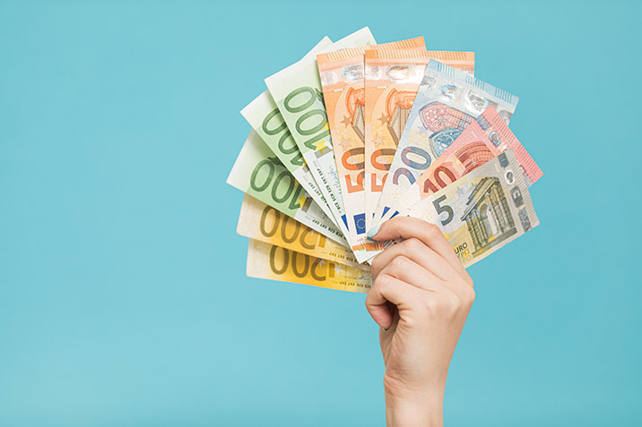 Tarifermäßigung für außerordentliche Einkünfte nur noch über die Steuererklärung