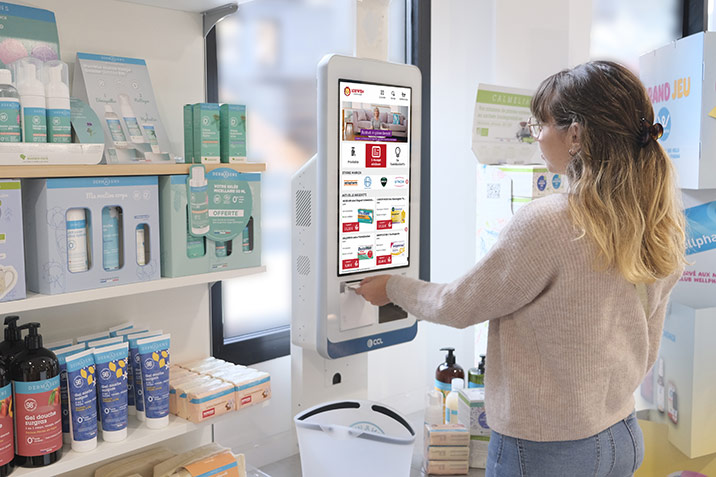 Digitale Kundenterminals in Apotheken: Vor- und Nachteile im Überblick.