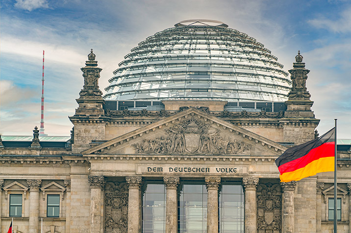 Entlastungsprämie gestrichen, E-Auto-Prämie und Altersvorsorgereform gestartet  